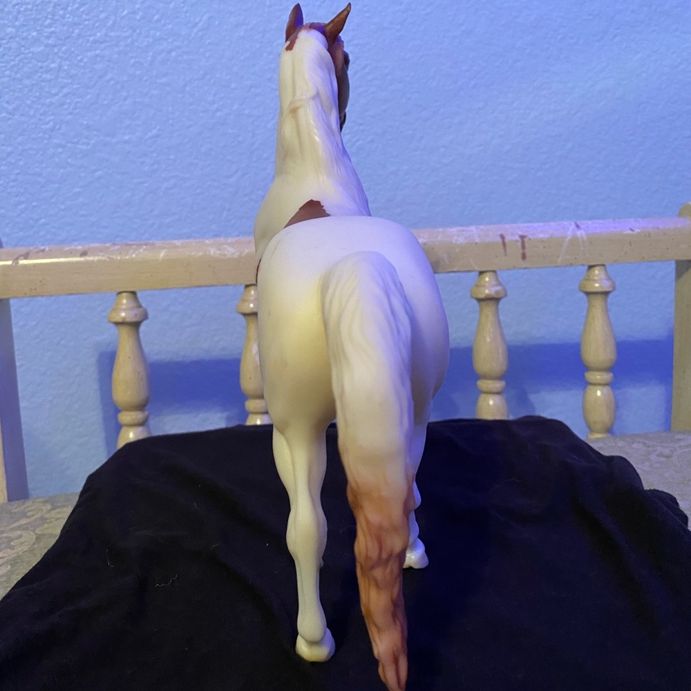 Chili/ Chestnut Pinto Breyer Model.